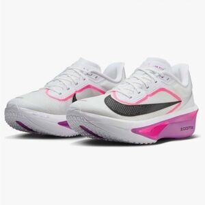 Nike Women’s Zoom Fly 6